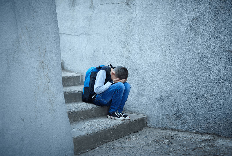 怎么教育叛逆的男孩？孩子叛逆期，家长牢记六个原则