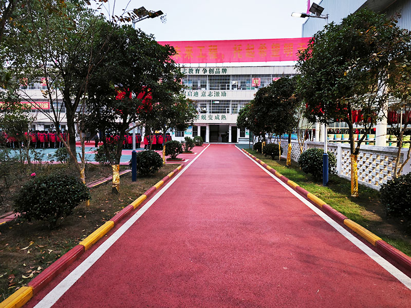 如何避免因心理问题导致孩子学业下滑？